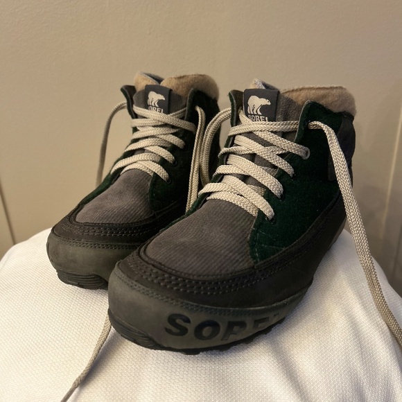 Sorel Men’s Boots Green Gray in a mix of Suede, Corduroy & Leather Waterproof 9 - Picture 7 of 11